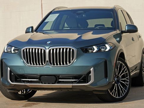 Used 2025 BMW X5 sDrive40i w/ Climate Comfort Package RWD image 3