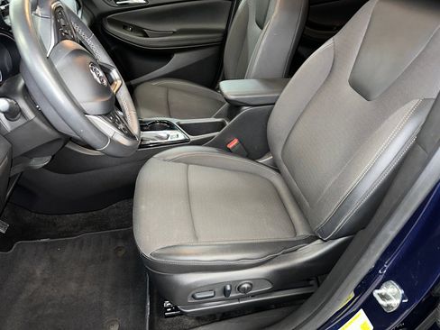 Certified 2023 Buick Encore GX Preferred w/ Cold Weather Comfort Package image 5