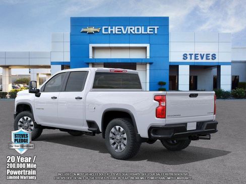 New 2026 Chevrolet Silverado 2500 Custom image 3