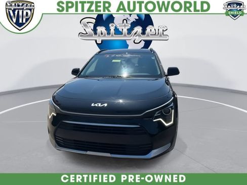 Certified 2024 Kia Niro LX FWD image 3