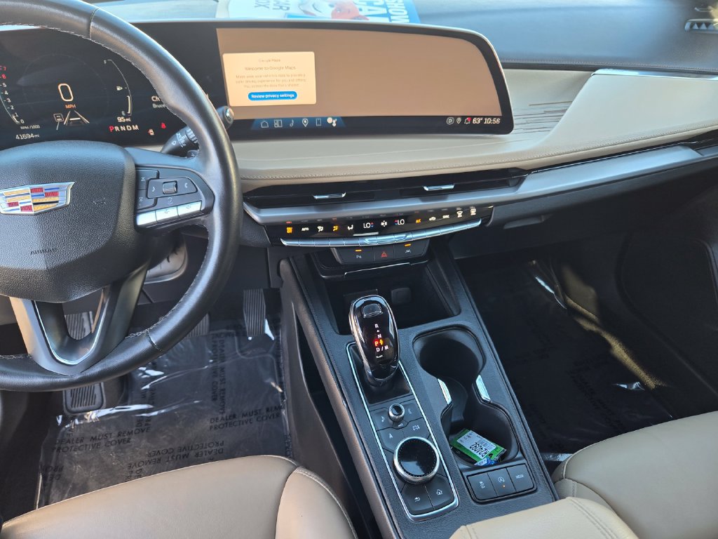 Certified 2025 Cadillac XT4 Premium Luxury FWD image 17