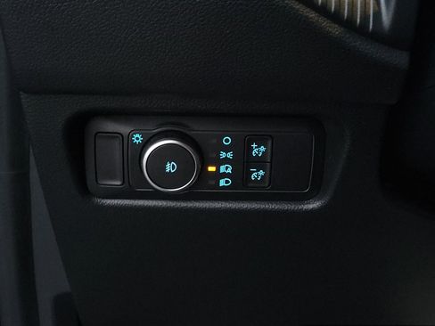 Used 2024 Ford Ranger XL image 16