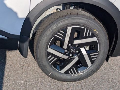 New 2026 Nissan Kicks SV w/ Cold Weather Package FWD image 9