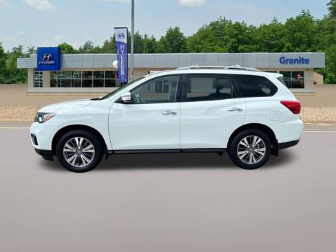Used 2020 Nissan Pathfinder S AWD/4WD image 10