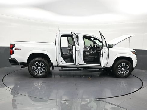 Used 2026 Chevrolet Colorado Z71 w/ Z71 Convenience Package 2 AWD/4WD image 34