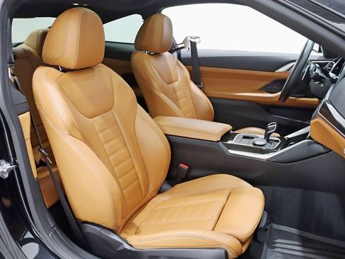 Used 2021 BMW 440i xDrive M440i xDrive w/ Premium Package image 29