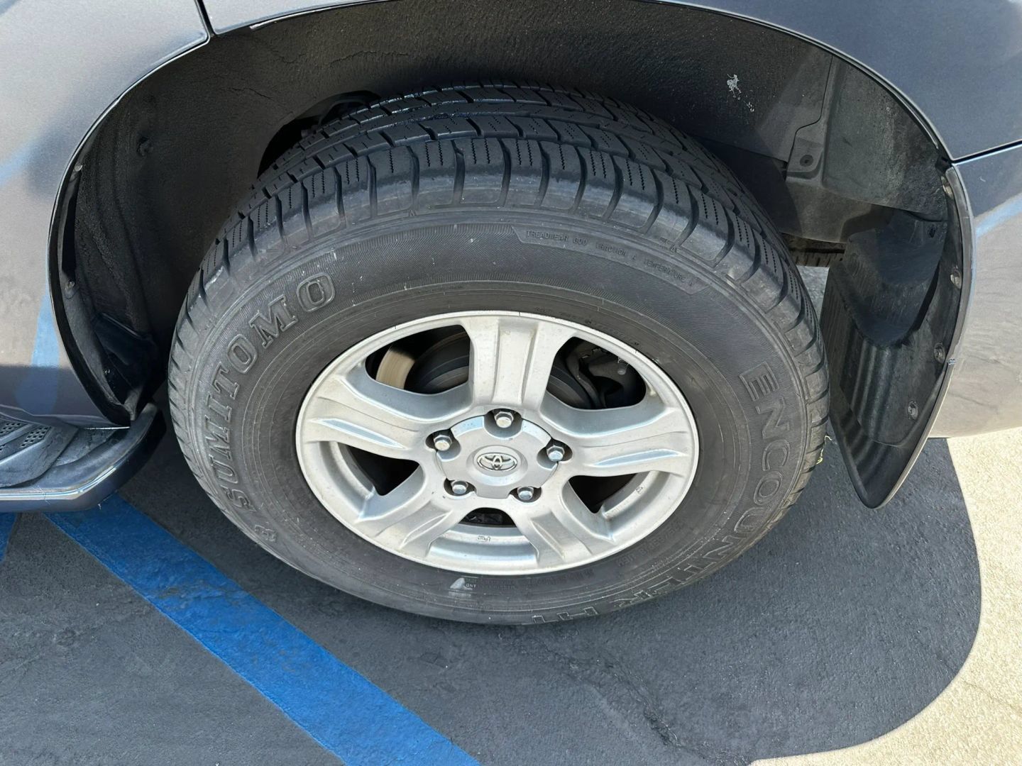 Used 2008 Toyota Sequoia SR5 RWD image 31