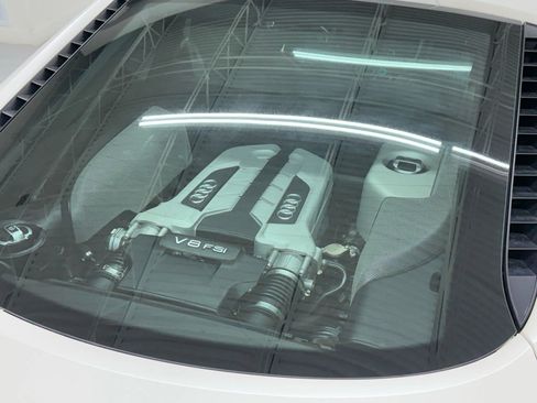 Used 2009 Audi R8 V8 image 12