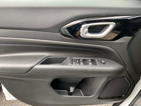 New 2026 Jeep Compass Limited image 16