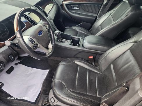 Used 2013 Ford Taurus Limited image 10
