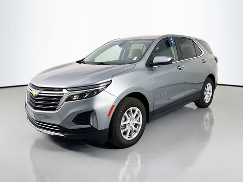 Used 2024 Chevrolet Equinox LT AWD/4WD image 3