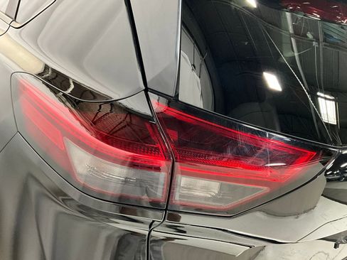 Used 2024 Nissan Rogue SV image 25