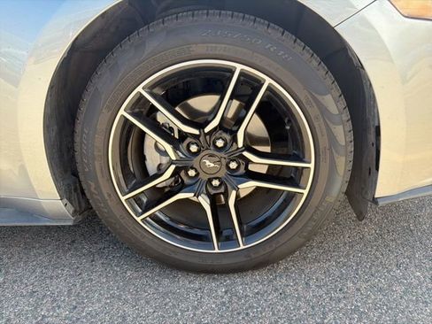 Used 2022 Ford Mustang Premium RWD image 11