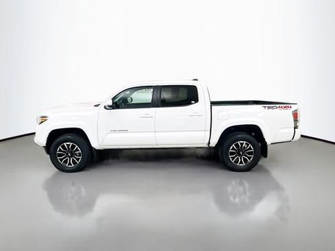 Used 2022 Toyota Tacoma TRD Sport image 4