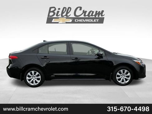 Used 2024 Toyota Corolla LE AWD/4WD image 25