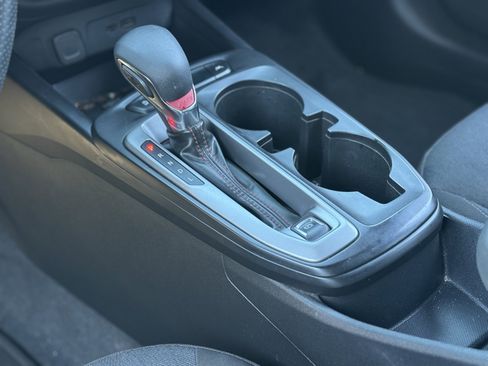 Used 2024 Chevrolet Trax RS w/ Sunroof Package image 15