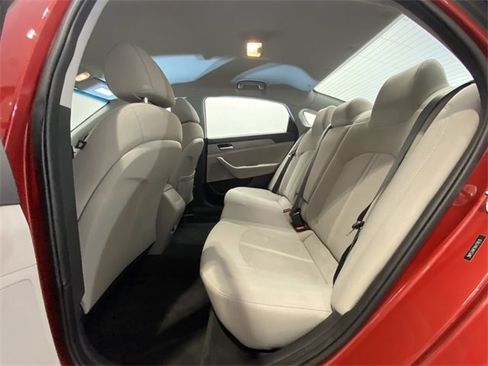 Used 2019 Hyundai Sonata SE image 12