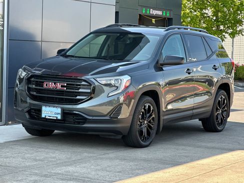 Used 2020 GMC Terrain SLE w/ Elevation Edition AWD/4WD image 7