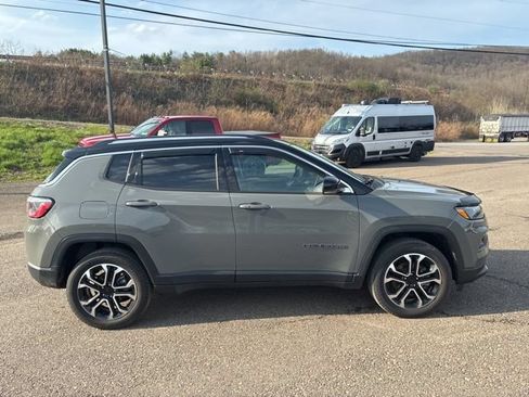Certified 2022 Jeep Compass Limited AWD/4WD image 5