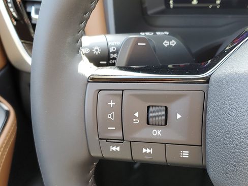 New 2026 Nissan Rogue Platinum image 12