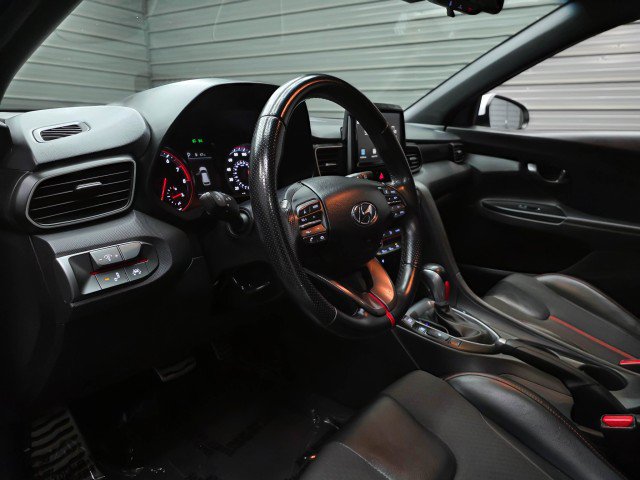 Used 2020 Hyundai Veloster Turbo FWD image 12