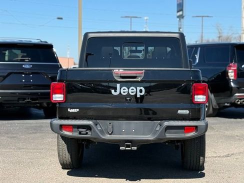 Used 2022 Jeep Gladiator Overland w/ Popular Equipment Package image 39