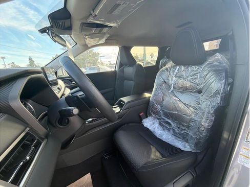 New 2026 Mitsubishi Outlander ES image 18