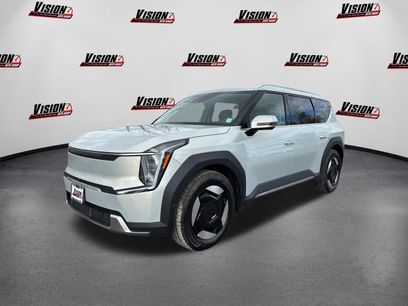 New 2026 Kia EV9 Wind