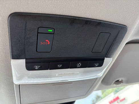 Used 2025 Nissan Sentra SV FWD image 19