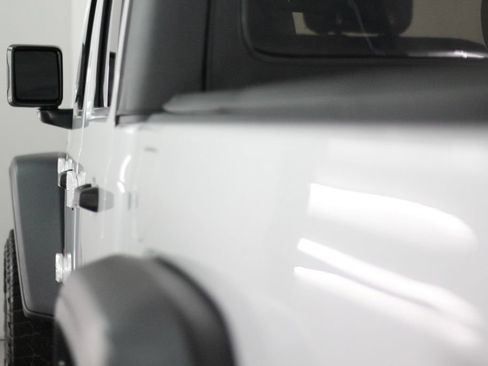 Used 2021 Jeep Gladiator Mojave w/ LED Lighting Group AWD/4WD image 57