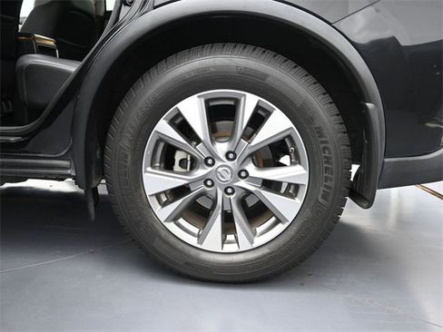 Used 2017 Nissan Murano SL w/ Cargo Package image 13