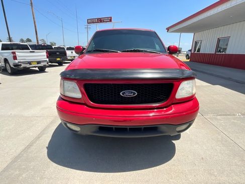 Used 2000 Ford F150 XLT AWD/4WD image 3