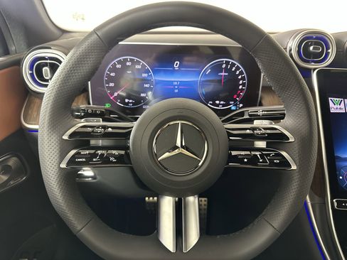 New 2025 Mercedes-Benz GLC 350e 4MATIC image 14