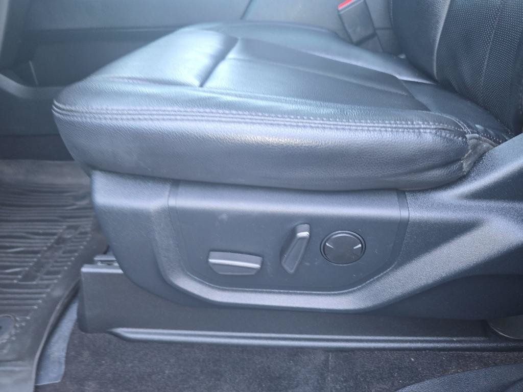 Used 2021 Ford Expedition XLT AWD/4WD image 19