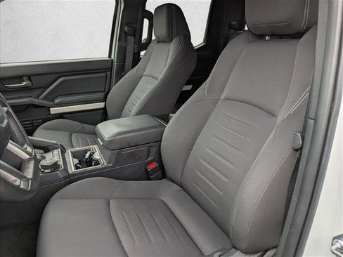 Used 2024 Toyota Tacoma TRD Off-Road image 23