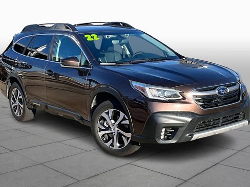 Used 2022 Subaru Outback Limited image 3