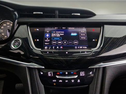 Used 2020 Cadillac XT6 Premium Luxury image 19