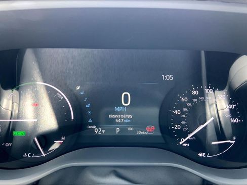 Certified 2026 Toyota Sienna XLE FWD image 25