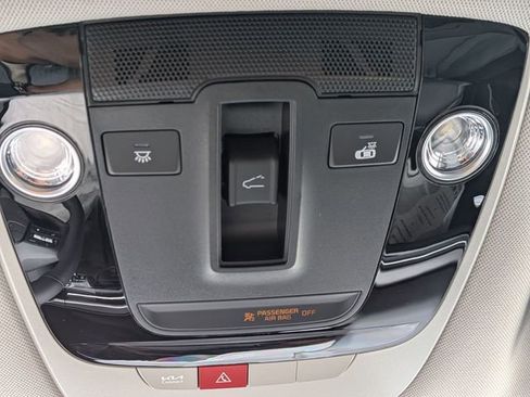New 2026 Kia Sportage EX FWD image 19