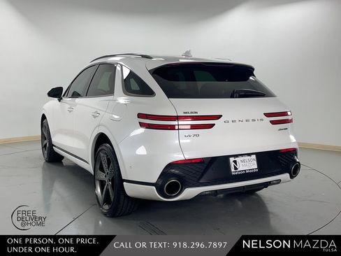 Used 2025 Genesis GV70 3.5T Sport w/ Sport Prestige Package image 8
