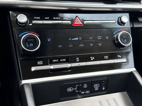 Used 2026 Hyundai Santa Fe SEL FWD image 22