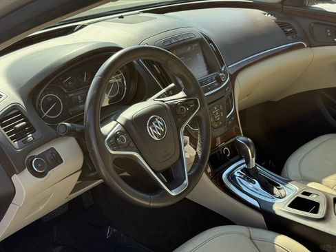 Used 2016 Buick Regal FWD image 12