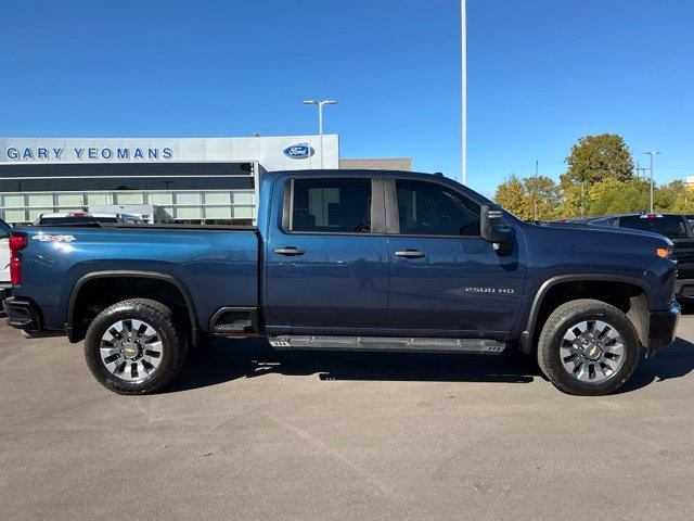 Used 2023 Chevrolet Silverado 2500 Custom w/ Gooseneck/5TH Wheel Package AWD/4WD image 12