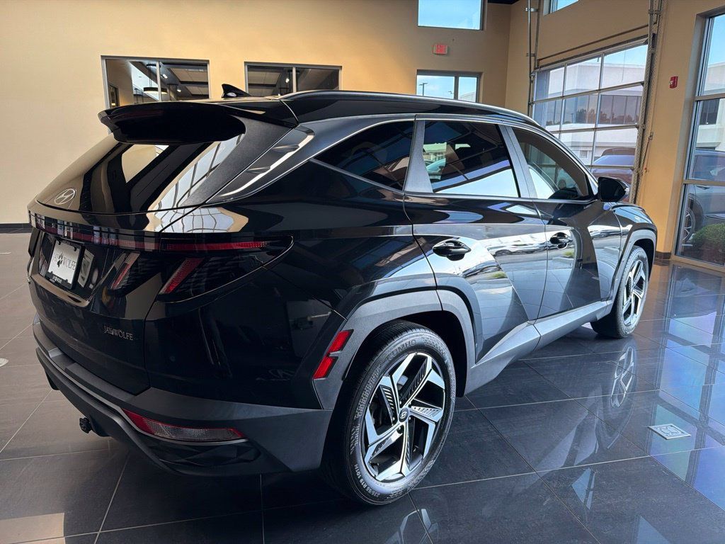 Used 2022 Hyundai Tucson SEL w/ Convenience Package FWD image 3