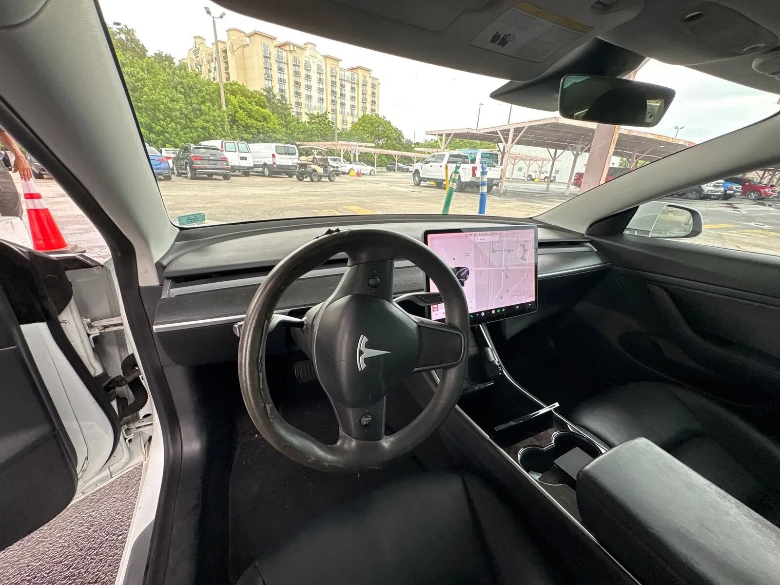 Used 2020 Tesla Model 3 Standard Range Plus RWD image 6