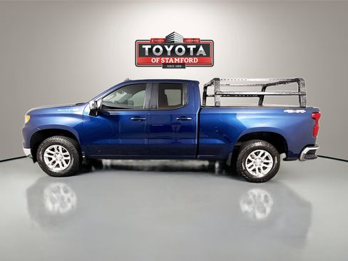 Used 2022 Chevrolet Silverado 1500 LT AWD/4WD image 4