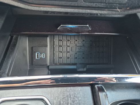 Used 2023 Ford Expedition Max Platinum image 34