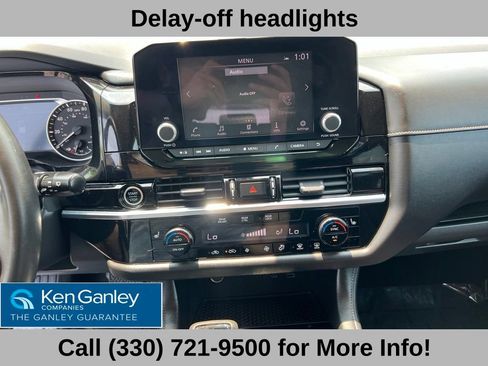 Used 2022 Nissan Pathfinder SV AWD/4WD image 35