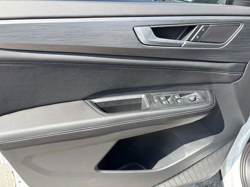 New 2026 Volkswagen Atlas Cross Sport SE image 14