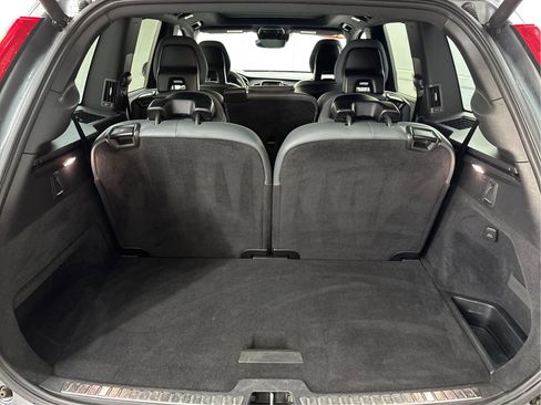 Used 2020 Volvo XC90 T6 Momentum AWD/4WD image 16